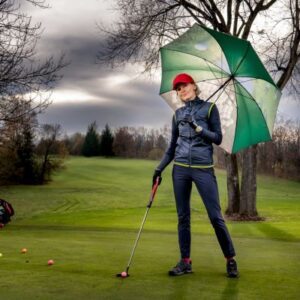 best golf umbrella - use golf umbrella  when playing golf - Golf Ball Monkey